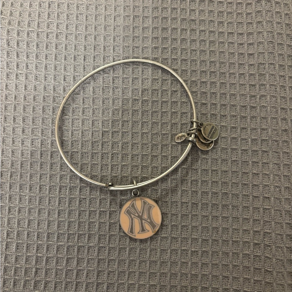 Alex and Ani Yankees bracelet